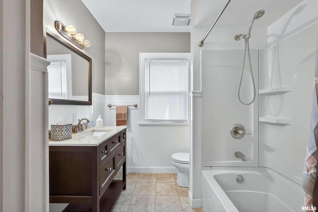 803 HOLMES Street, Bettendorf, IA 52722