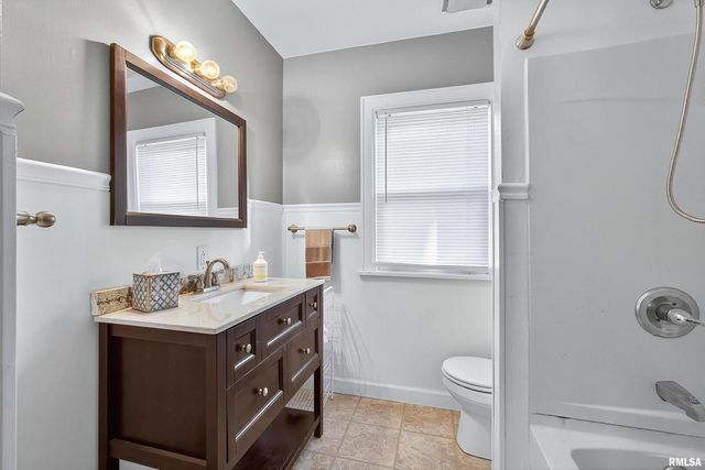 803 HOLMES Street, Bettendorf, IA 52722