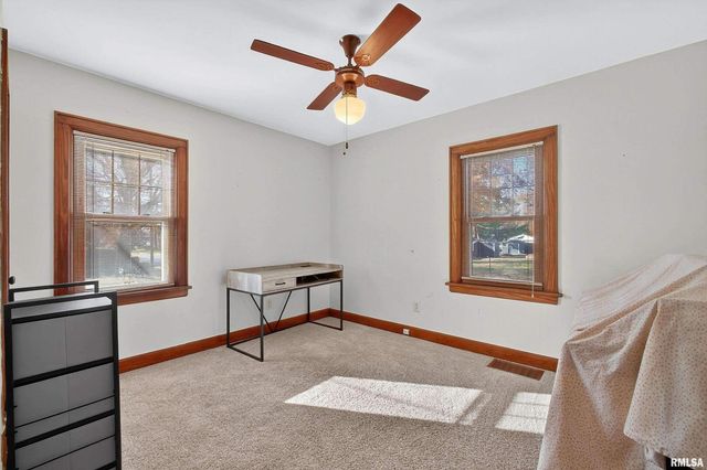 803 HOLMES Street, Bettendorf, IA 52722