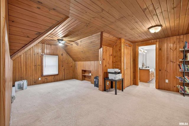 803 HOLMES Street, Bettendorf, IA 52722