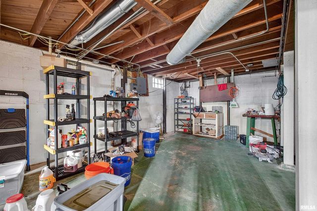 803 HOLMES Street, Bettendorf, IA 52722