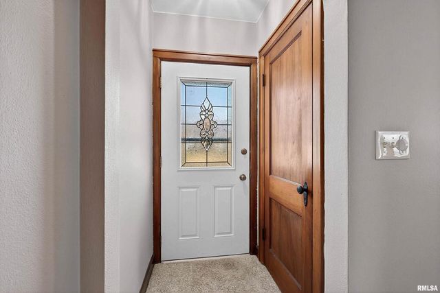 803 HOLMES Street, Bettendorf, IA 52722