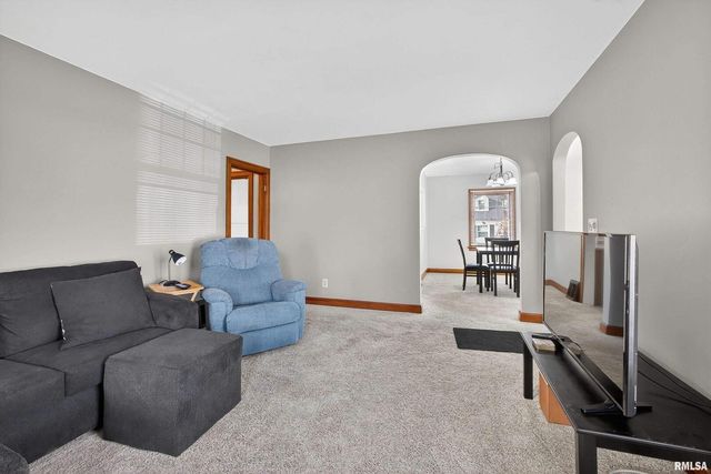 803 HOLMES Street, Bettendorf, IA 52722