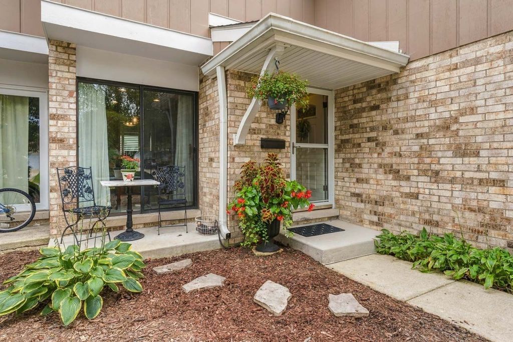 1232 Reading Court, Wheaton, IL 60189 — exterior
