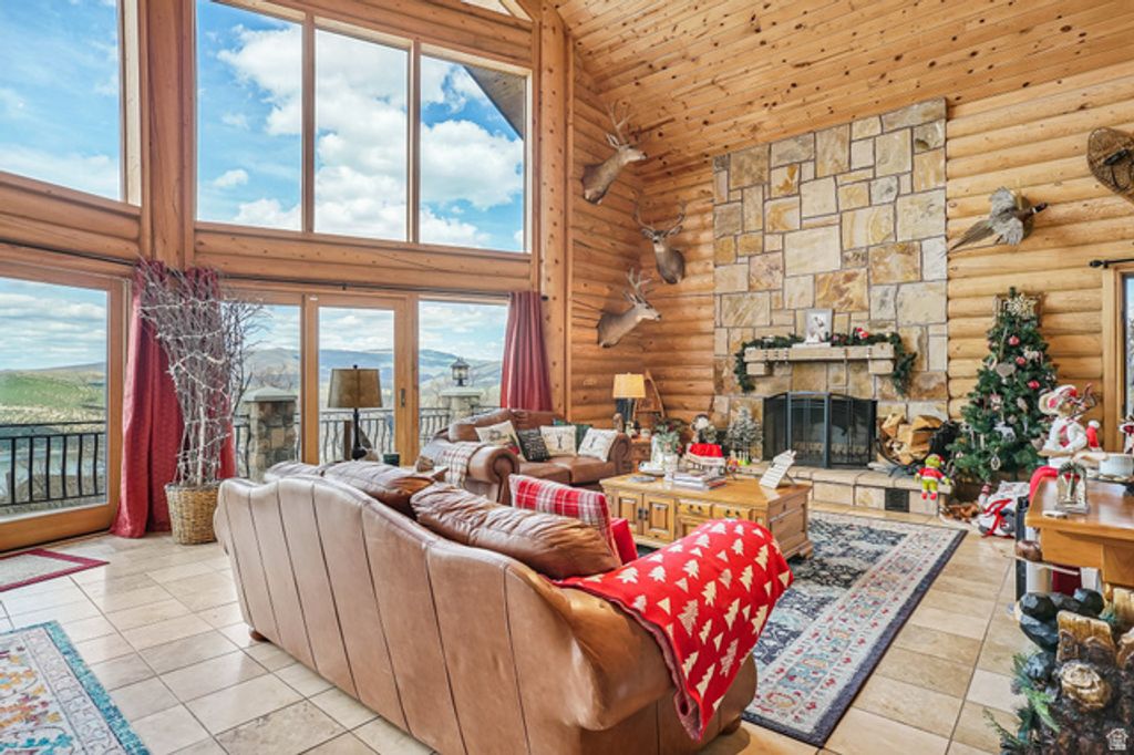 Image 14 of property listing at 155 E VALLEY VW, Coalville, UT 84017