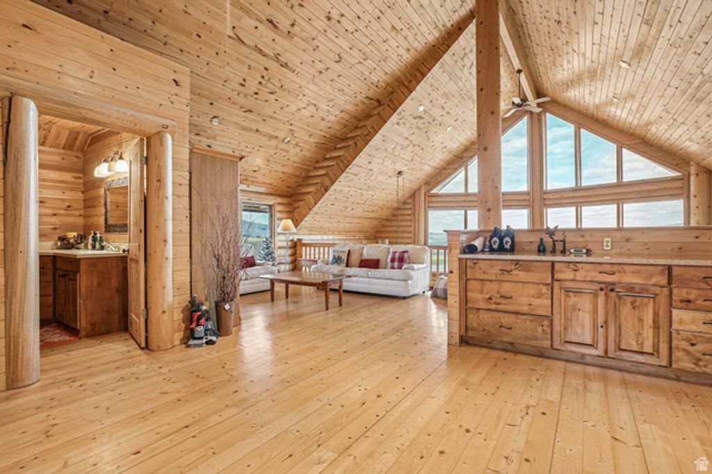 Image 30 of property listing at 155 E VALLEY VW, Coalville, UT 84017