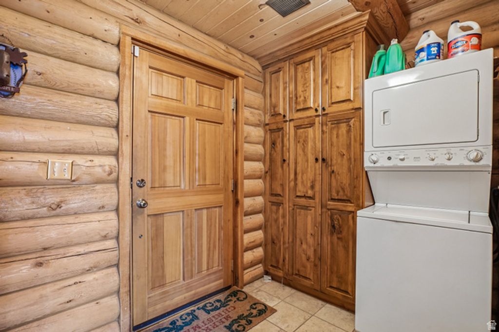 Image 4 of property listing at 155 E VALLEY VW, Coalville, UT 84017