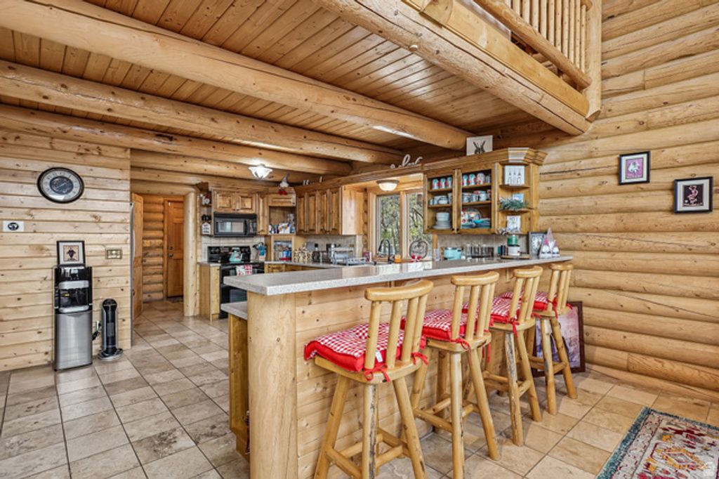 Image 9 of property listing at 155 E VALLEY VW, Coalville, UT 84017