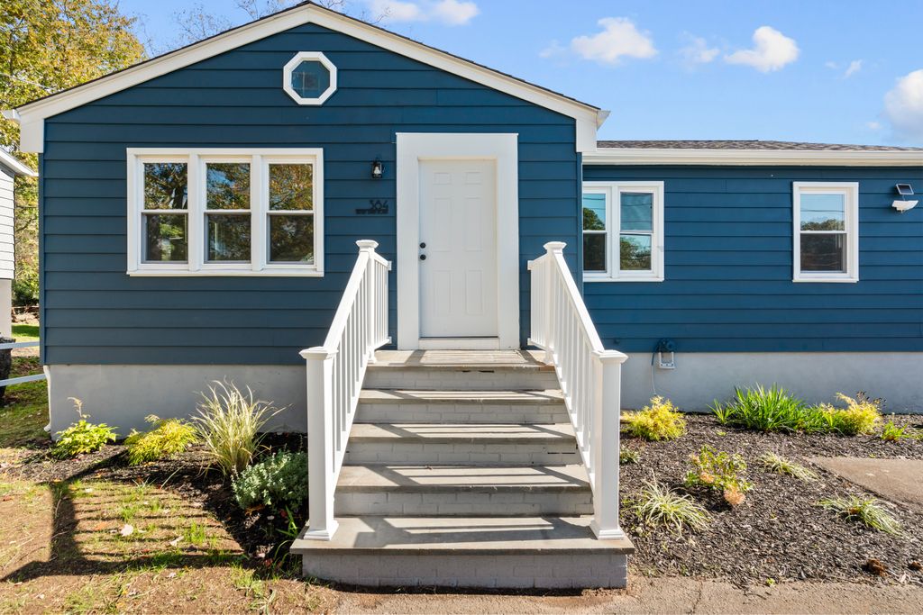 384 Silver Sands Road, East Haven, CT 06512