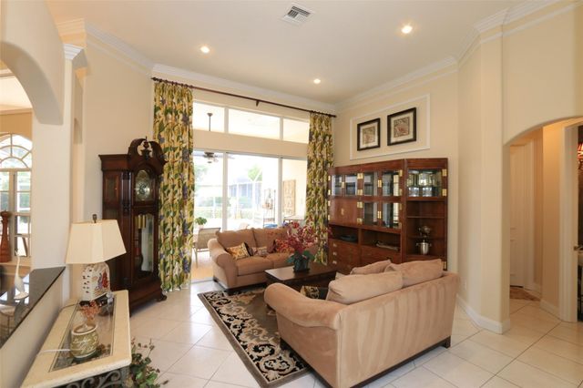 8075 Kiawah Trace, Port St. Lucie, Port St Lucie, FL 34986