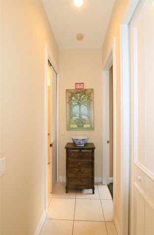 8075 Kiawah Trace, Port St. Lucie, Port St Lucie, FL 34986