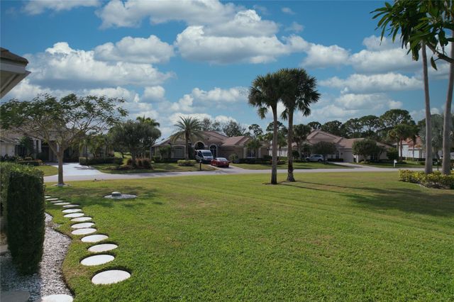 8075 Kiawah Trace, Port St. Lucie, Port St Lucie, FL 34986
