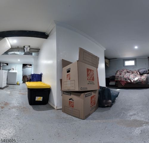 249 Weequahic Ave, Newark City, NJ 07112