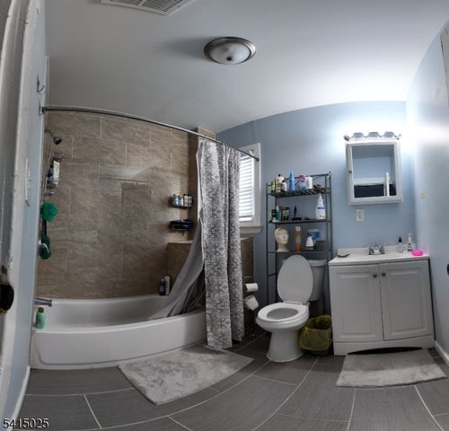 249 Weequahic Ave, Newark City, NJ 07112