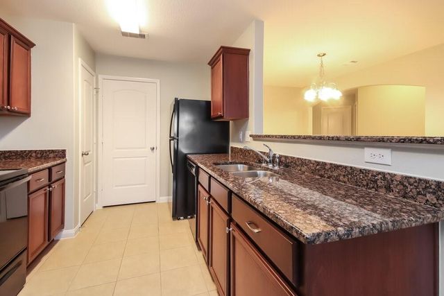 2131 Golden Topaz Drive, Rosharon, TX 77583