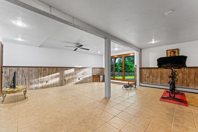 9 Karen Ln, Abington, MA 02351