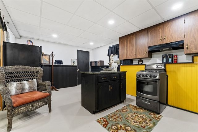 9 Karen Ln, Abington, MA 02351