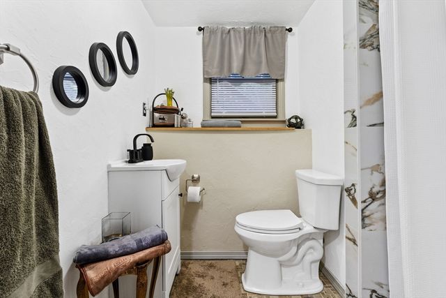 9 Karen Ln, Abington, MA 02351