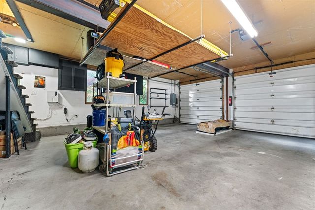 9 Karen Ln, Abington, MA 02351