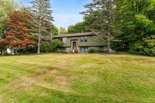 9 Karen Ln, Abington, MA 02351