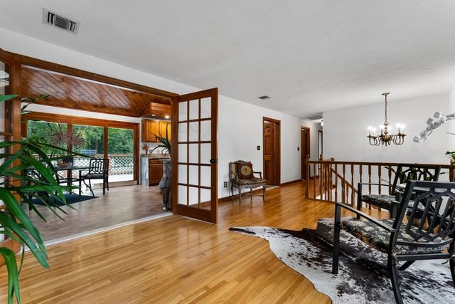 9 Karen Ln, Abington, MA 02351