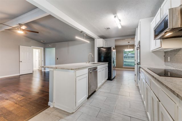 162 Skyline Drive, Murphy, TX 75094