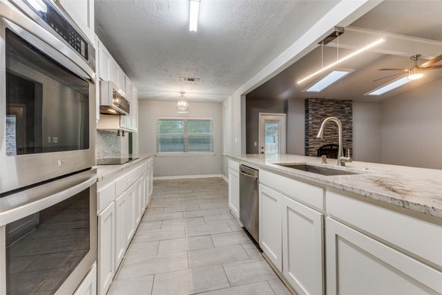 162 Skyline Drive, Murphy, TX 75094