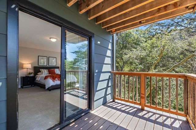 5899 5899 Westover Dr, Oakland, CA 94611