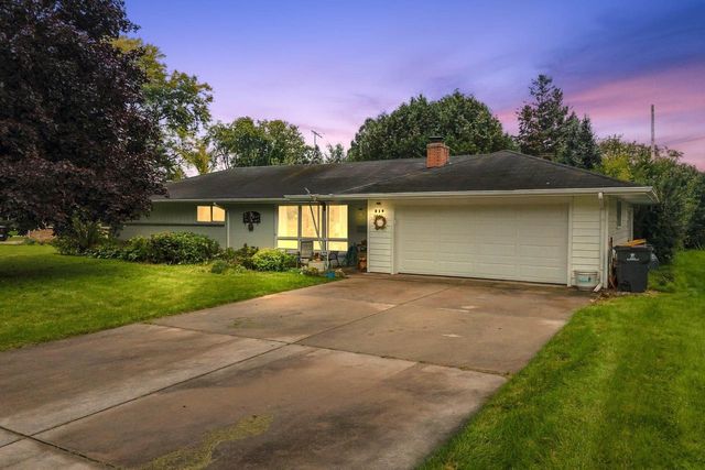 219 Heidel ROAD, Thiensville, WI 53092