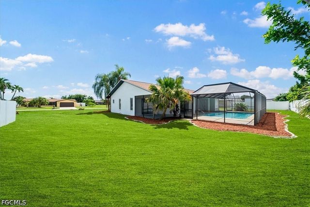1115 SE 30th TER, Cape Coral, FL 33904