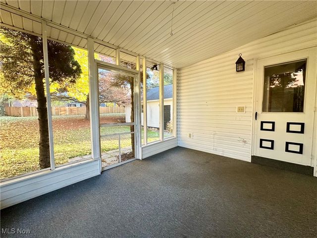 905 W 4th Street, Williamstown, WV 26187