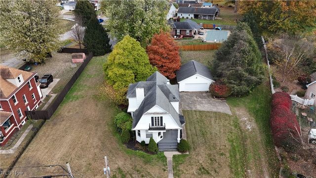 905 W 4th Street, Williamstown, WV 26187