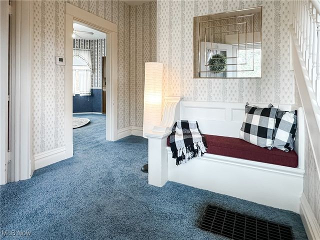 905 W 4th Street, Williamstown, WV 26187