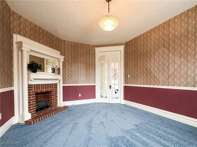 905 W 4th Street, Williamstown, WV 26187