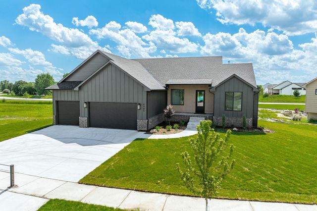 8485 Pebble St., Maize, KS 67101