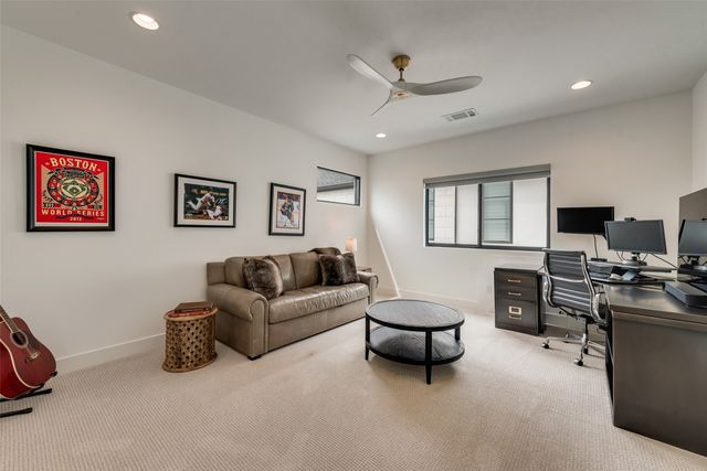 6443 Kenwood Avenue, Dallas, TX 75214