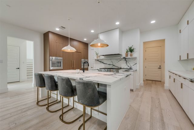 6443 Kenwood Avenue, Dallas, TX 75214