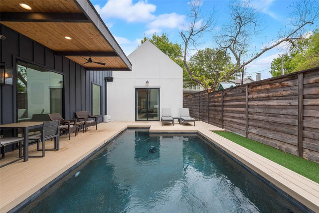 6443 Kenwood Avenue, Dallas, TX 75214