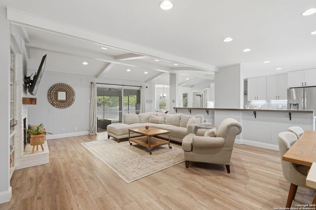 3715 Minthill Dr, San Antonio, TX 78230