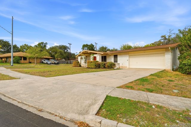 3715 Minthill Dr, San Antonio, TX 78230