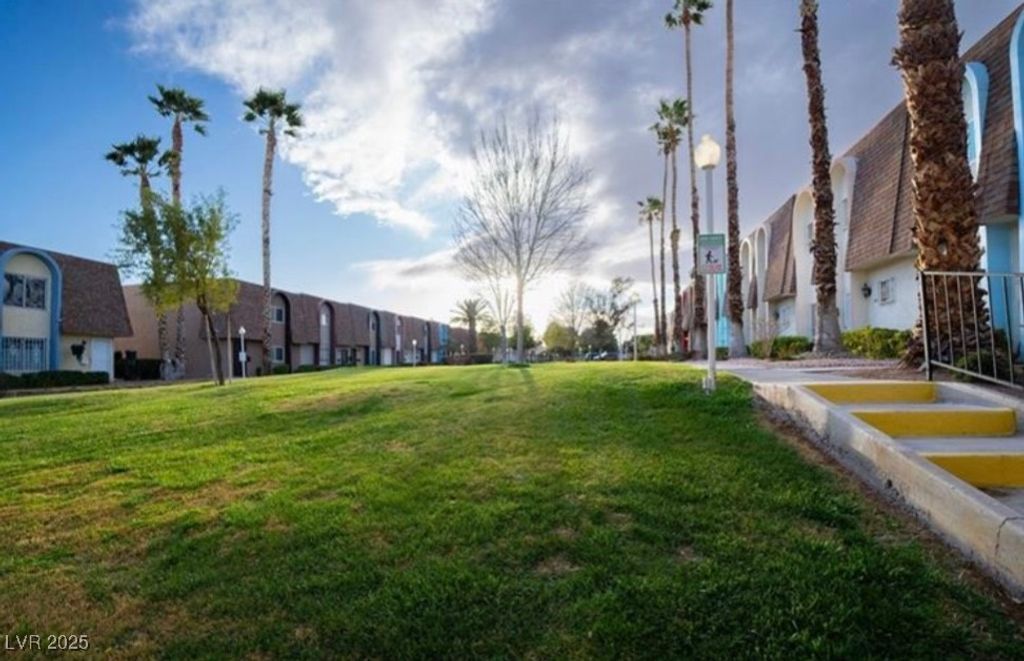 Image 4 of property listing at 3467 Garden East Drive, Las Vegas, NV 89121