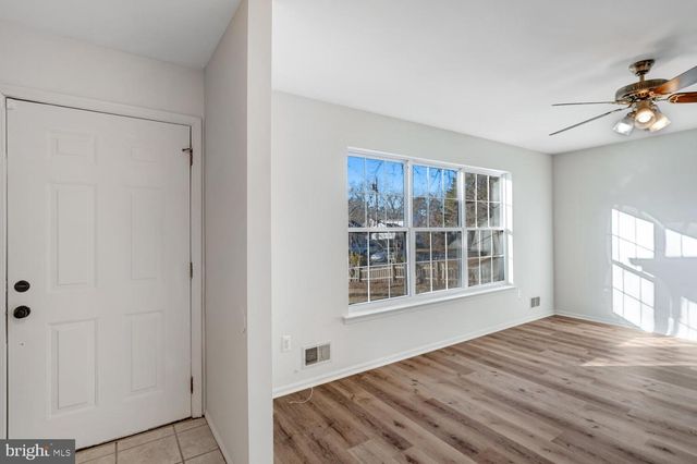 1174 STEAMER AVE, Manahawkin, NJ 08050