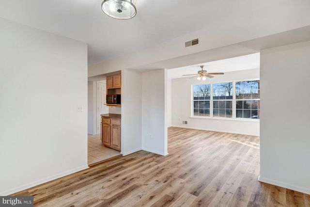 1174 STEAMER AVE, Manahawkin, NJ 08050