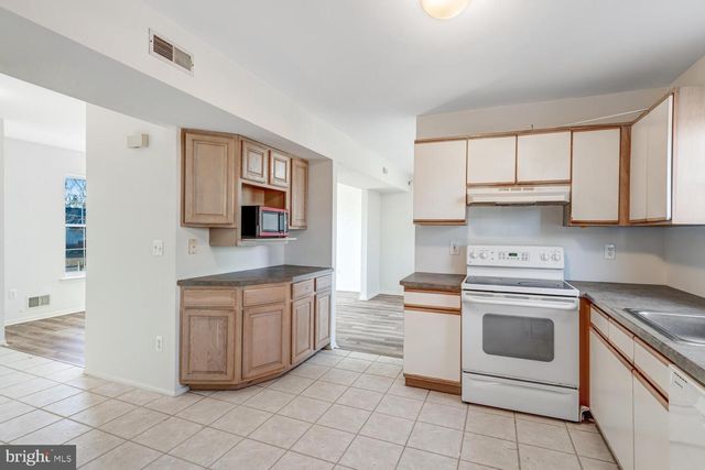 1174 STEAMER AVE, Manahawkin, NJ 08050