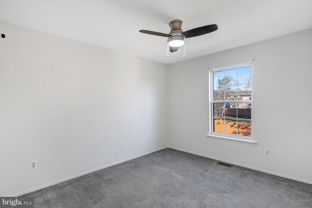 1174 STEAMER AVE, Manahawkin, NJ 08050