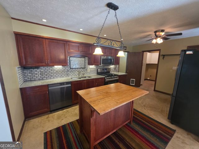 100 Palomino Path, Peachtree City, GA 30269