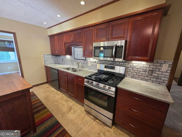 100 Palomino Path, Peachtree City, GA 30269