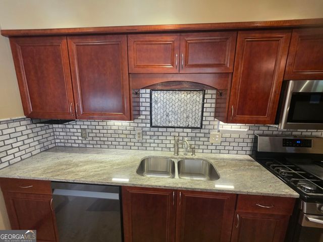 100 Palomino Path, Peachtree City, GA 30269