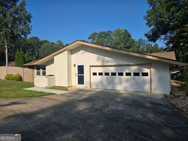 100 Palomino Path, Peachtree City, GA 30269