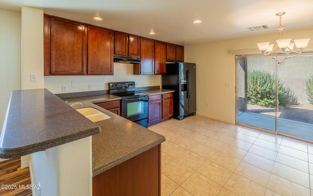 5283 E Desert Straw Lane, Tucson, AZ 85756